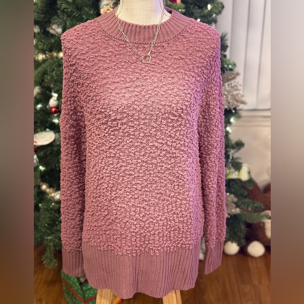 🆕🩷DISCOUNT DIVAS: MAIVE Textured Pink Sweater SMALL